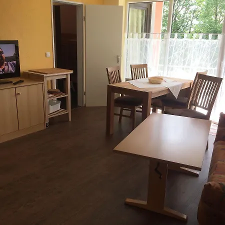 アパート Ferienwohnung-putz *